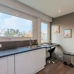 2 Bedroom With Parking, 5 Minutes From Lille 公寓 *