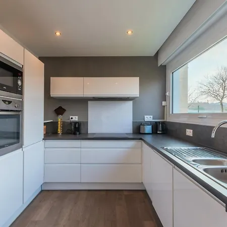 2 Bedroom With Parking, 5 Minutes From Lille Marcq-en-Baroeul